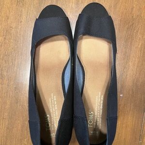 TOMS Women's Black Open-Toe Wedges